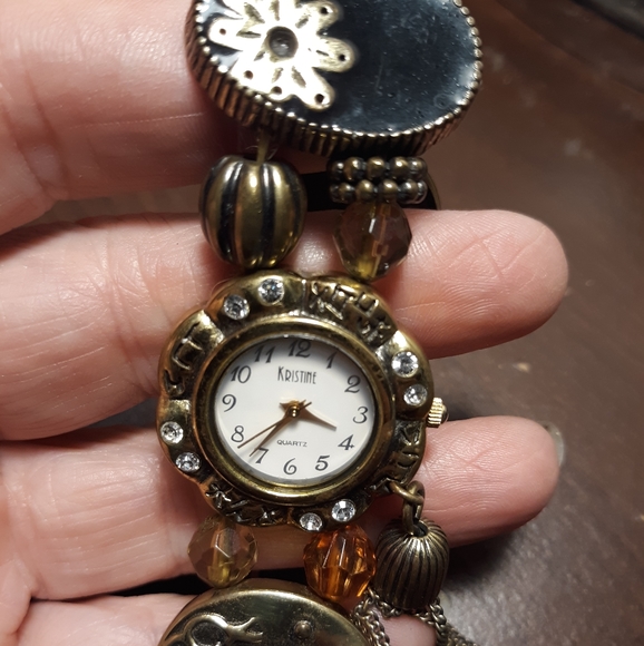 Watch - Picture 6 of 8